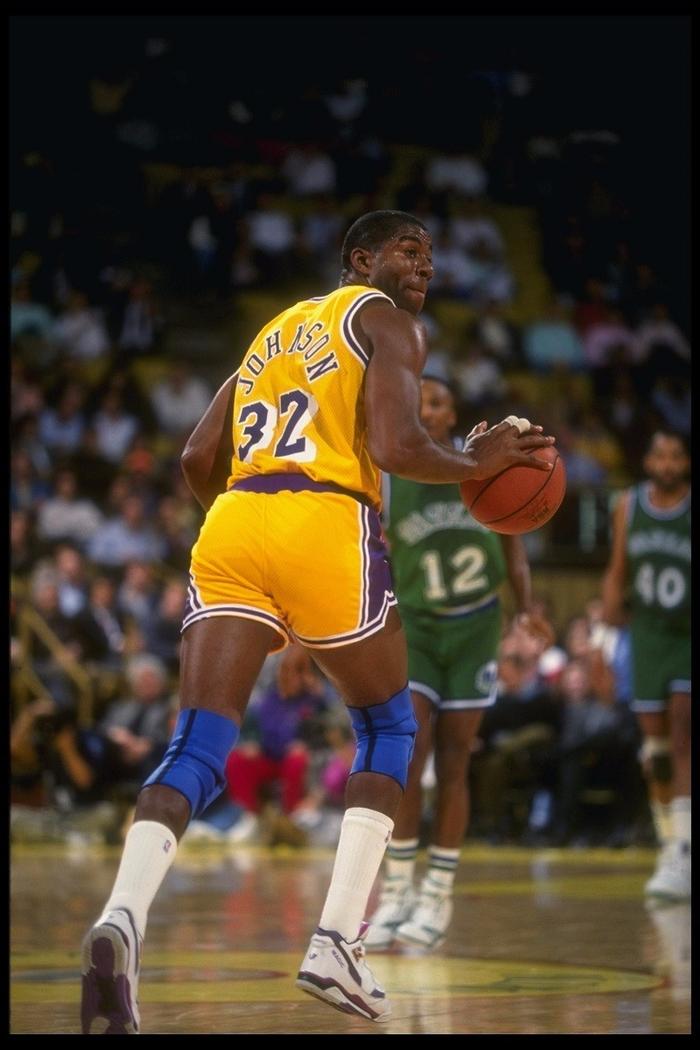 弱侧无球 弱侧无球