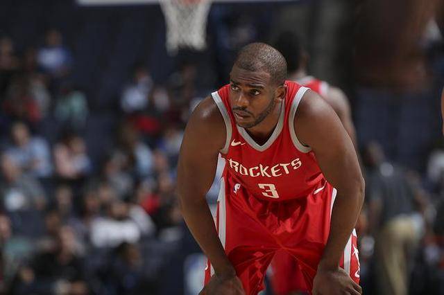 多场硬仗里 多场硬仗里